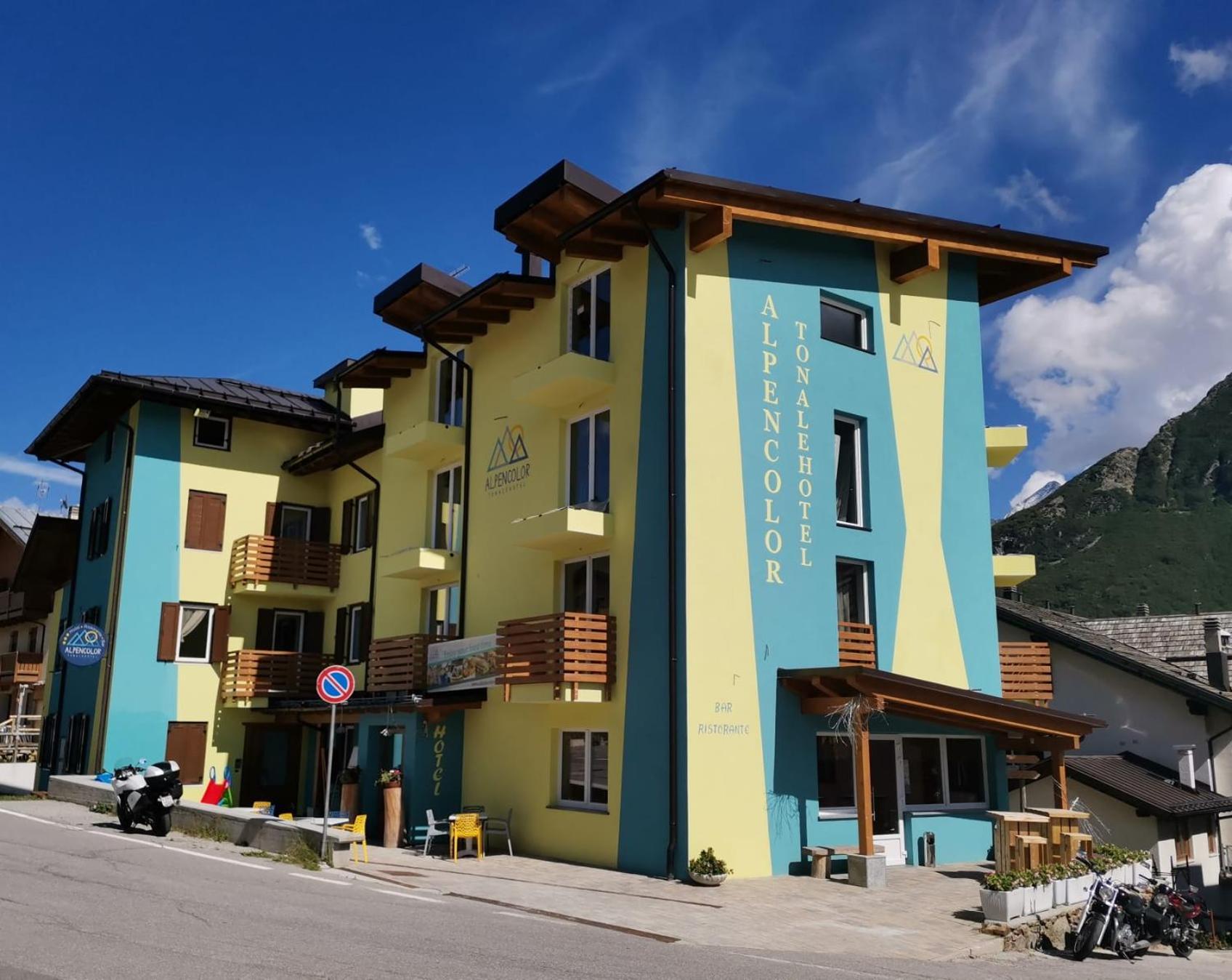 Alpencolor Hotel Tonale Passo del Tonale Exterior photo